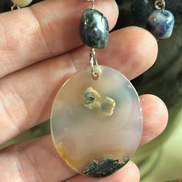 🧚🏽♂️Black Faux suede choker Denim Agate & Moss Agate charm - Picture 6 of 9